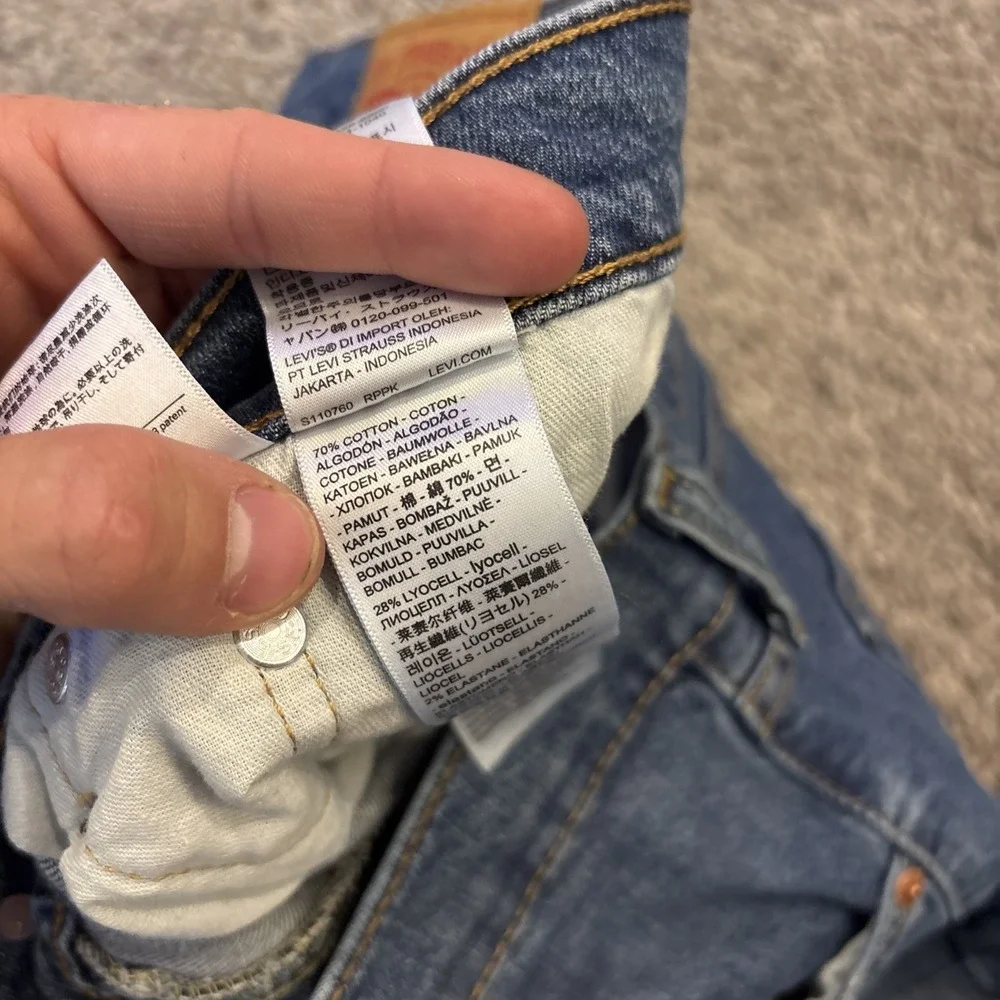 Levis wash items